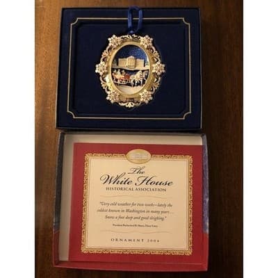 The White House Historical Association 2004 Christmas Ornament Oval Sleigh Scene - Thumbnail 2