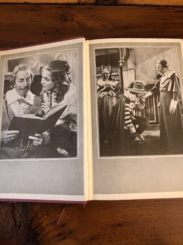 Richelieu /Mid-30s 1st Edition Hardcover Photoplay George Arliss Silent Film - Image 1