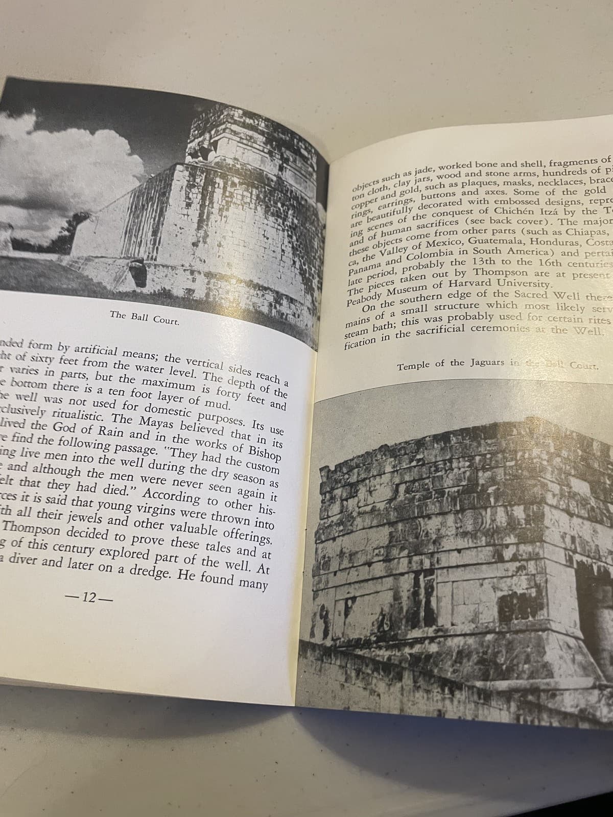 Chichen Itza. Official Guide of the Instituto Nacional De Anthropologia E Histor - Thumbnail 7
