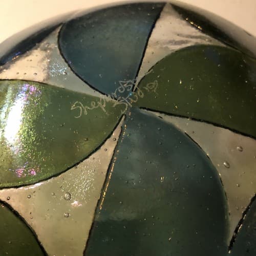 Shepardson Studios iridescent Glass Square 6"x 6" Plate - Thumbnail 6
