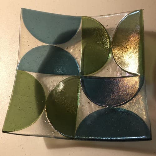 Shepardson Studios iridescent Glass Square 6"x 6" Plate - Thumbnail 3