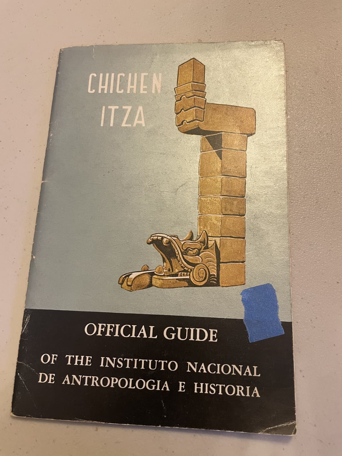 Chichen Itza. Official Guide of the Instituto Nacional De Anthropologia E Histor - Image 1