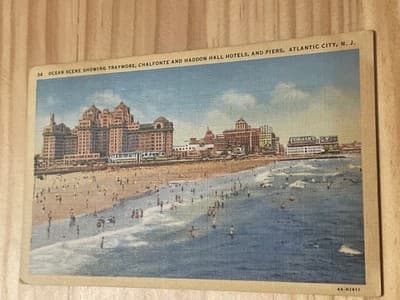 Curt Teich Atlantic City NJ Traymore Chalfont Haddon Hall Hotels Linen Postcard - Image 1