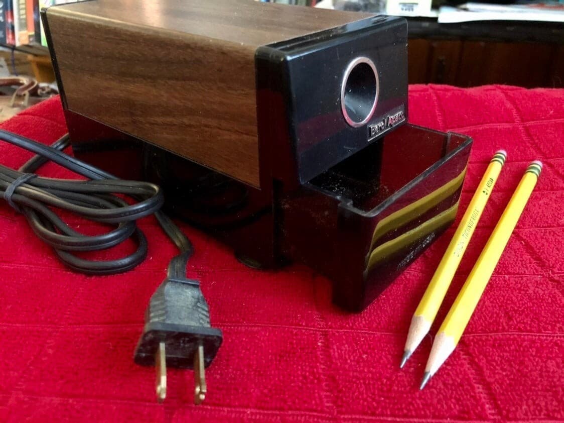 Berol Apsco AP2001 Electric Pencil Sharpener Woodgrain Black Made in USA - Thumbnail 2