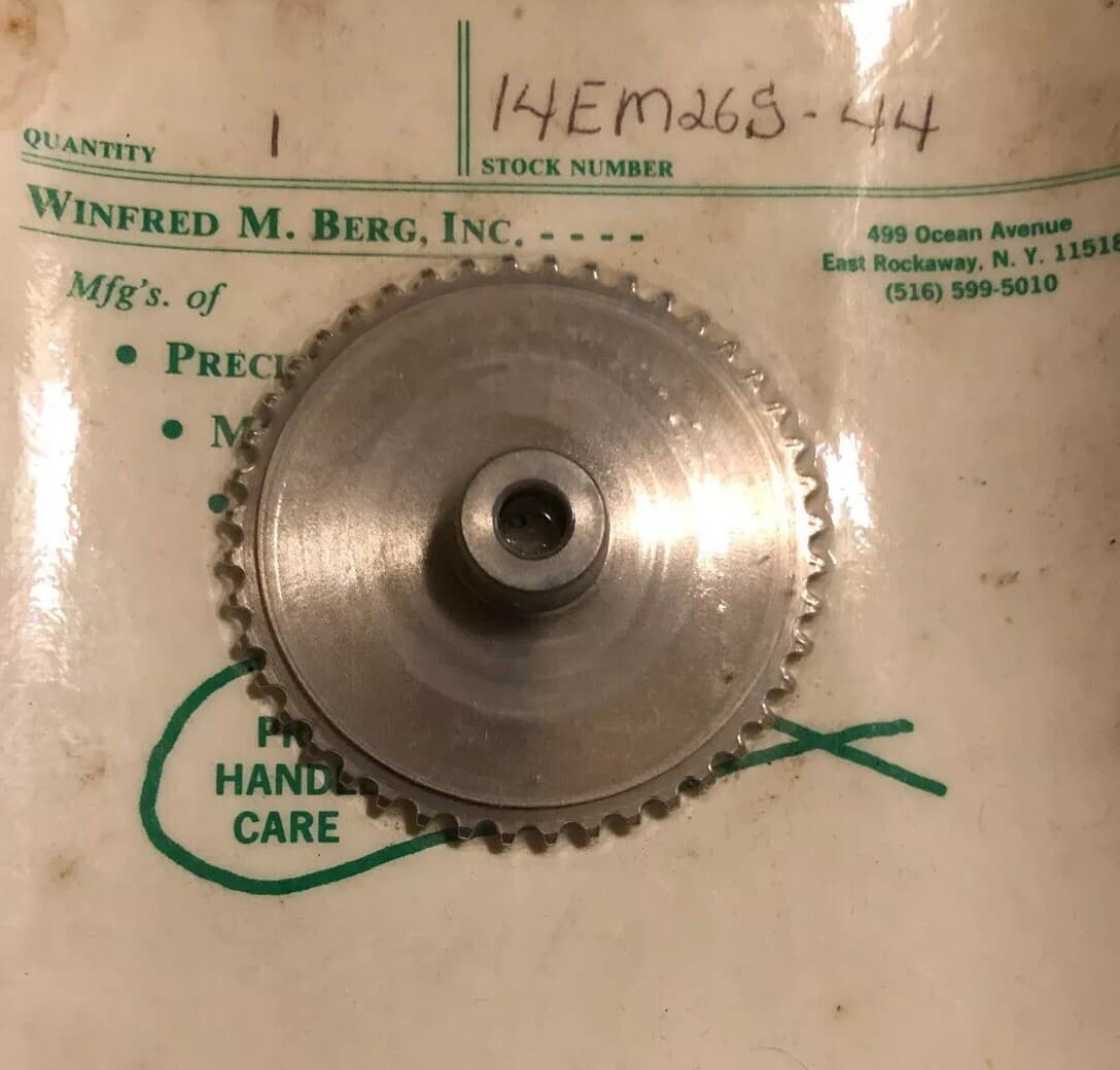 New Old Stock BERG 14EM26S-44 Mechanical Sprocket gear - Thumbnail 2
