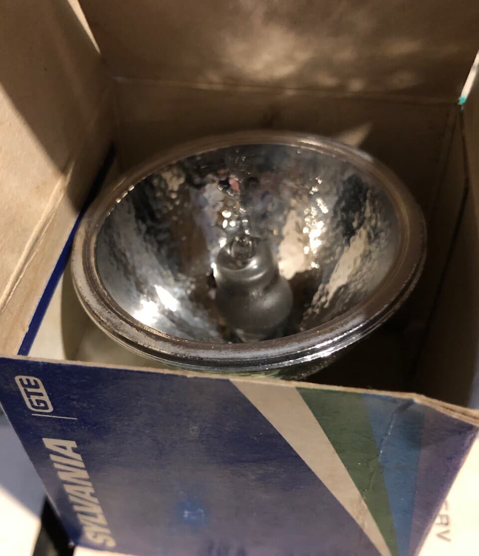ELH Projector Projection Lamp Bulb-300W 120V AVG-35-HR SYLVANIA USA Vintage - Thumbnail 3