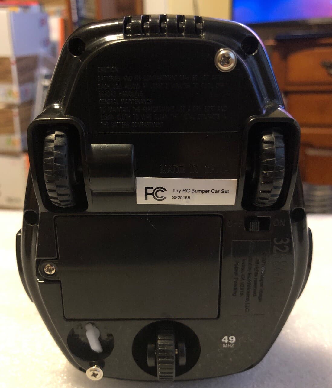 RC remote radio controlled control TOY BUMPER CAR speed vehicle by SHARPER IMAGE - Thumbnail 8
