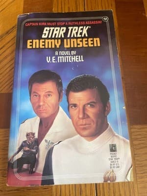 Star Trek Enemy Unseen V E Mitchell Paperback Pocket Books ISBN 0-671-68403-5 - Image 1