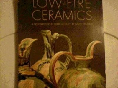 Low-Fire Ceramics: A New Direction in American Clay [softcover] - Thumbnail 2