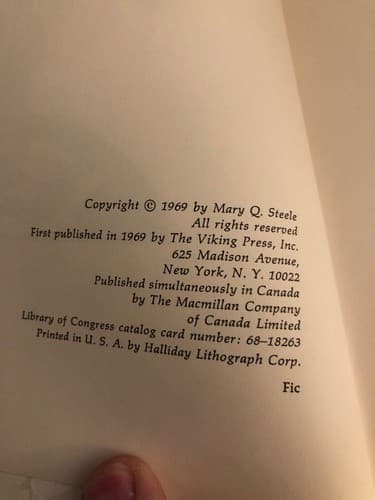 Journey Outside: Mary Q. Steele (1969) 1st Edition Hardcover Ex-Library Copy - Thumbnail 3