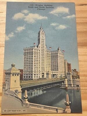 Curt Teich Linen Postcard Wrigley Building South North Sections Chicago Unposted - Image 1