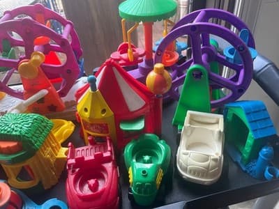 Fisher-Price Little People Lot Preschool Toys Carnival Ferris Wheel Vehicles - Thumbnail 3