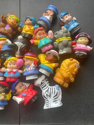 Fisher-Price Little People Lot 25+ Preschool Figures Mixed Characters Animals - Thumbnail 4