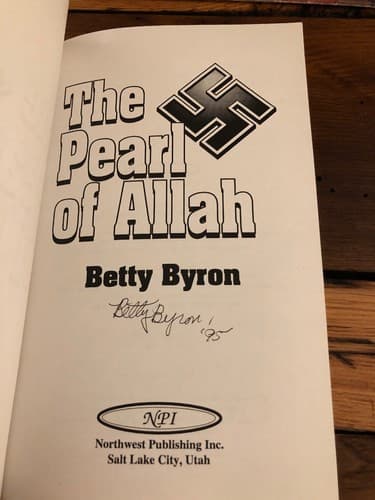AUTOGRAPHED The Pearl of Allah 1st Edition Betty Byron - Image 1