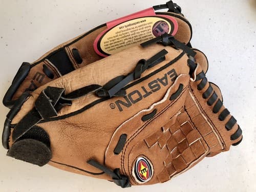 NOS Vintage Easton Z-Flex Youth Baseball Glove 10.5" Genuine Leather - Image 1
