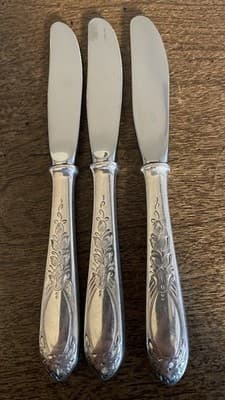 3 Kirk Sterling Silver Primrose Butter Knife Set - Image 1