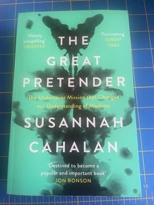 Susannah Cahalan The Great Pretender Paperback 9781838851446 Memoir Psychiatry - Image 1