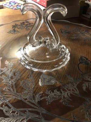 Vintage Silver City Clear Glass Center Handle Serving Tray Floral silver Overlay - Thumbnail 4