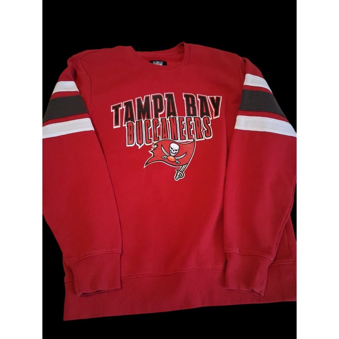Tampa Bay Buccaneers NFL Licensed Sweatshirt Size Large Red Great Condition - Image 1