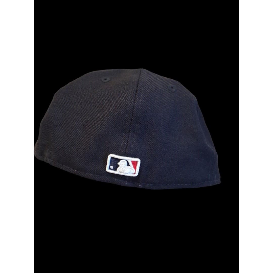 NWT Minnesota Twins NEW ERA Fitted Hat/Cap 7 3/8 Baseball Cap - Thumbnail 3