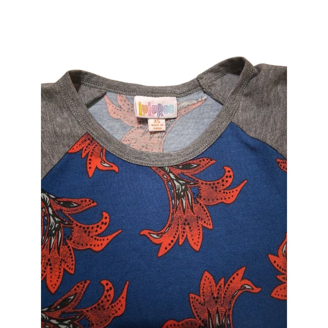 LuLaRoe Randy XS NWT Blue Red Floral Raglan 3/4 Sleeve Shirt Womens AOP New - Thumbnail 3