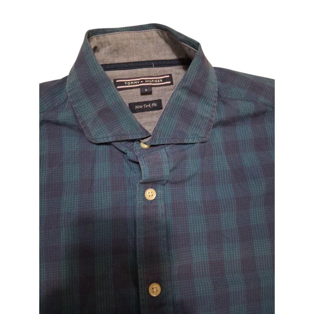 Tommy Hilfiger Men's New York Fit Button-Down Long Sleeve Shirt Size Small