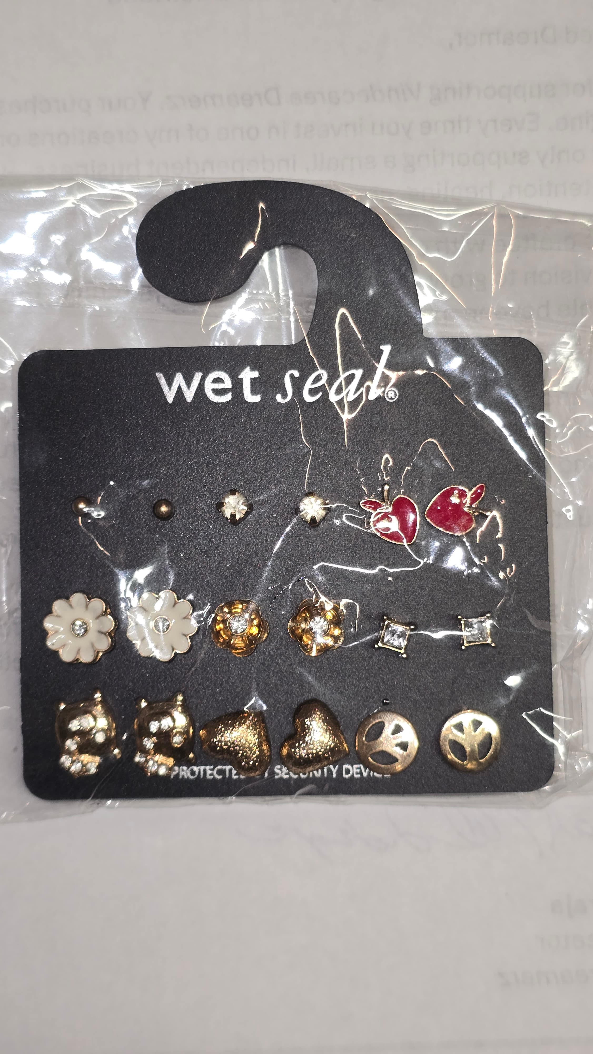 Wet Seal Assorted Stud Earrings Set - Image 1