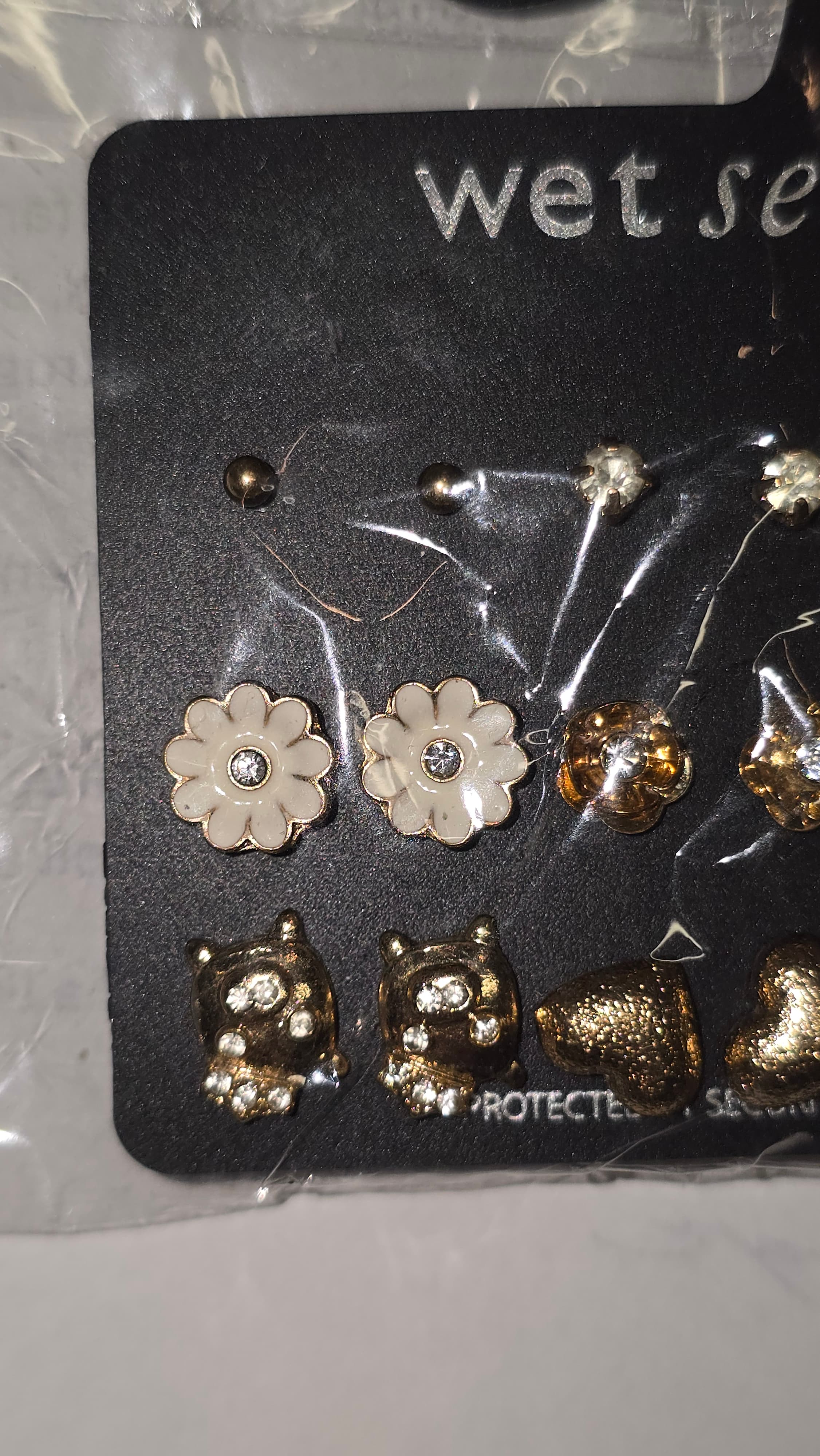Wet Seal Assorted Stud Earrings Set - Thumbnail 2