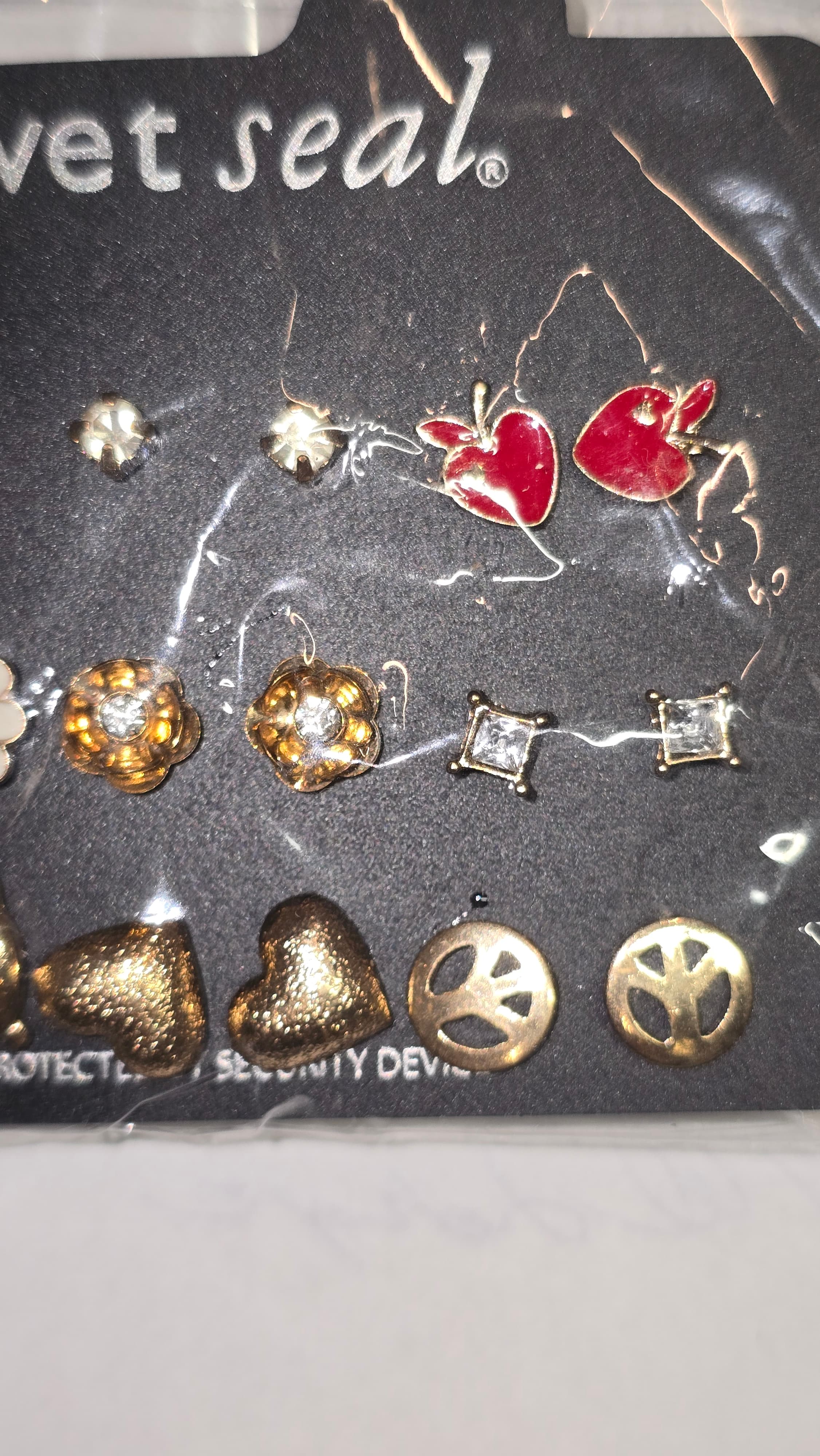 Wet Seal Assorted Stud Earrings Set - Thumbnail 3
