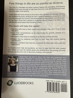 BROKEN COMPASS: FINDING YOUR WAY AGAIN AFTER DIVORCE By Vivian Rush *Excellent* - Thumbnail 2