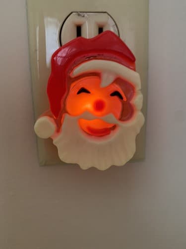 Vintage Santa Claus Christmas Plug in Night Light TESTED - Thumbnail 3