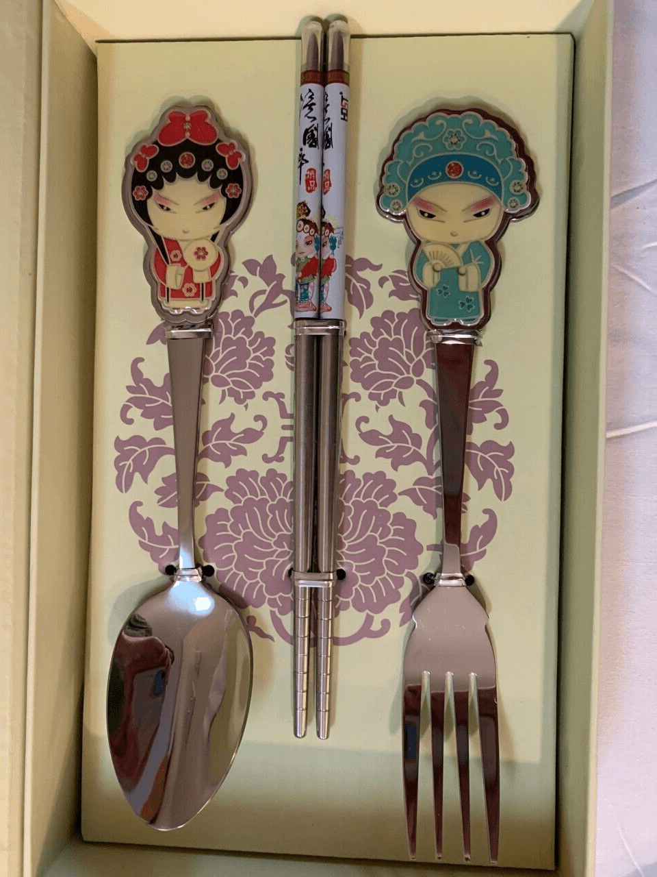 GUO CUI JING JU Opera characters flatware chop sticks silverware - Thumbnail 2