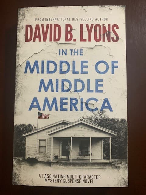 In The Middle of Middle America [The America Trilogy] Lyons paperback - Image 1