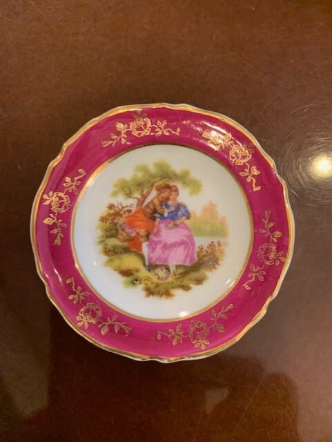 TINY LIMOGES Embracing Couple Plate Made in France 2 1/2 inches - Image 1