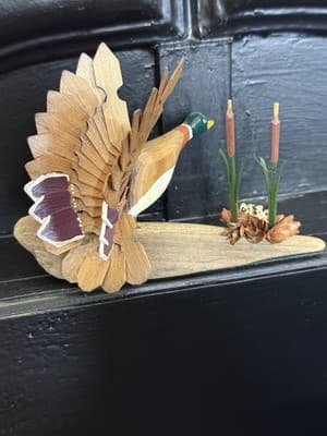 Wooden Hand carved Mallard Drake wings spread painted - Thumbnail 3