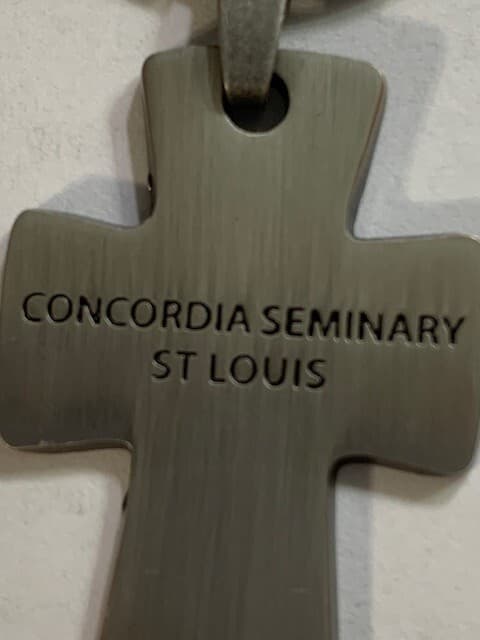 Pewter Key Chain Concordia Seminary St Louis 175 years Cross Lutheran - Thumbnail 2
