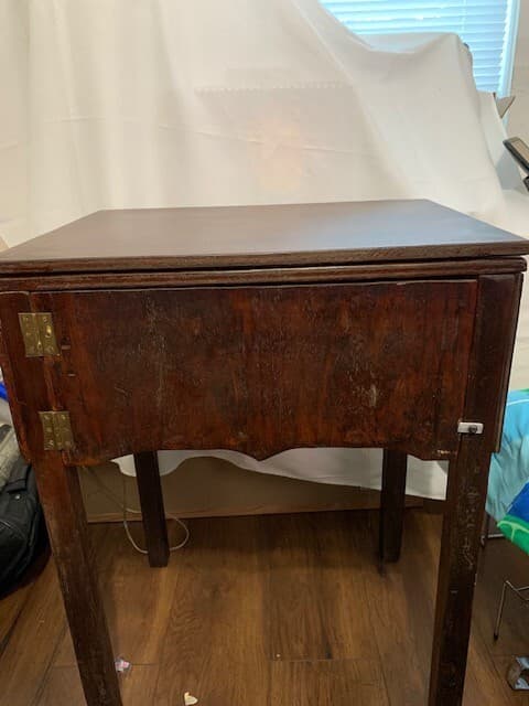 Antique Singer Sewing Machine in Cabinet 1956 Model #99-31 - Thumbnail 8