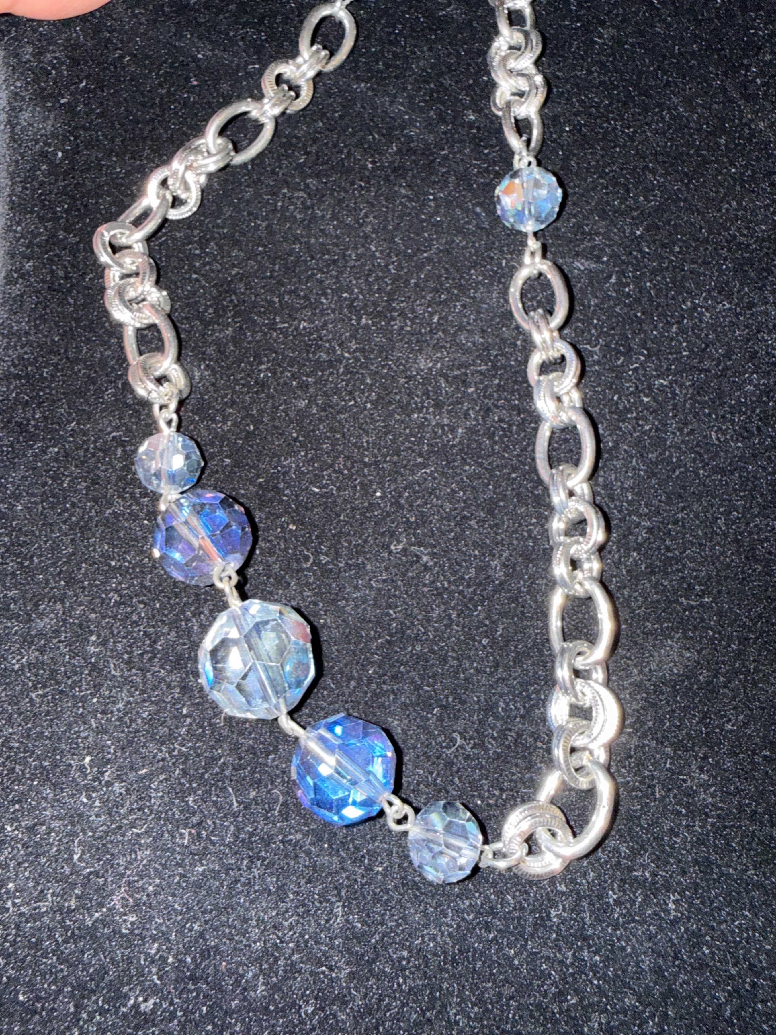 Silver Chain Necklace with Blue Beads and Teardrop Pendants - Thumbnail 3