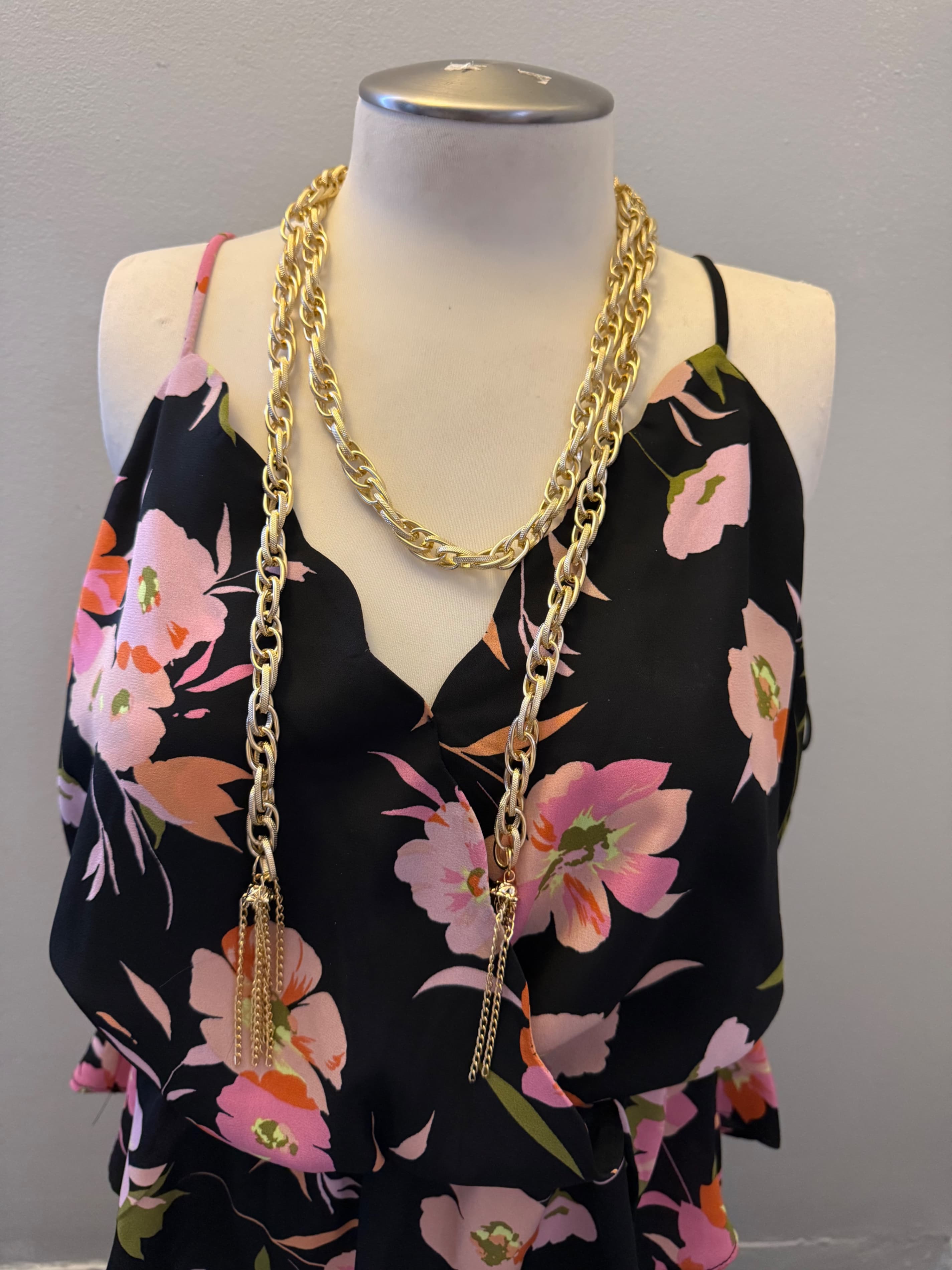 Elegant Pearl and silver Chain Layered Necklace Set - Thumbnail 2
