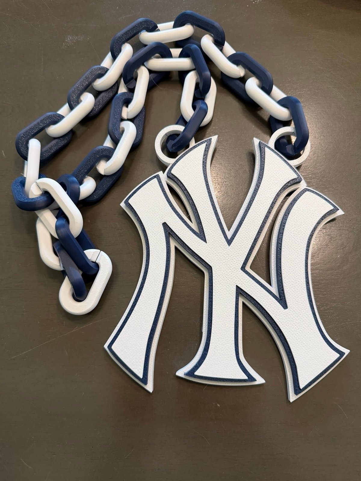 New York Yankees extra large hype fan chain! Custom made! Show your team love - Thumbnail 2