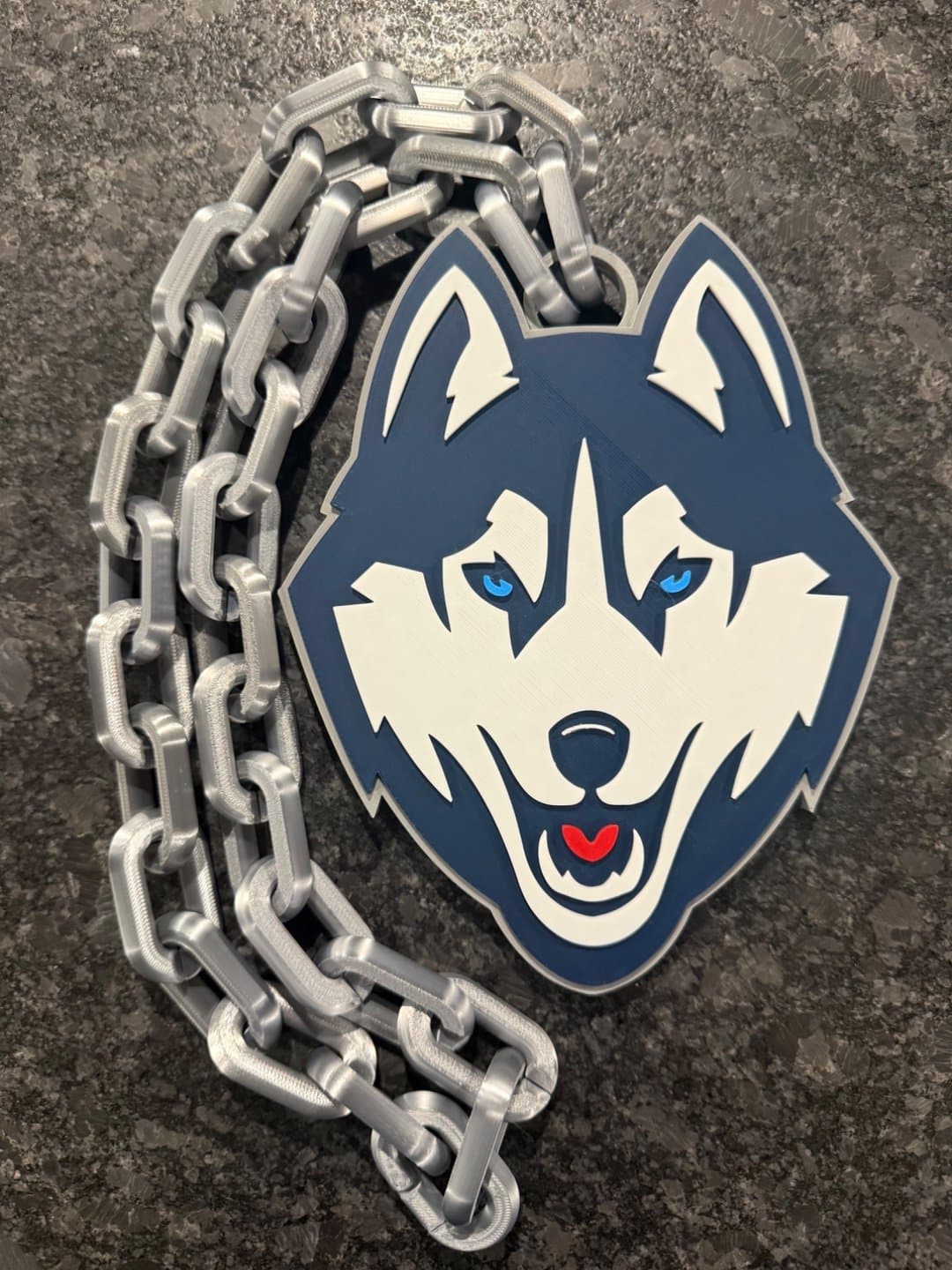 University of Connecticut Huskies Hype Chain necklace! Be game day ready! - Image 1