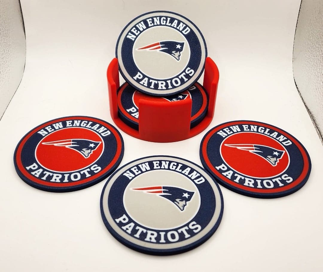New England Patriots - 6 coasters with cork bottoms and holder. - Image 1