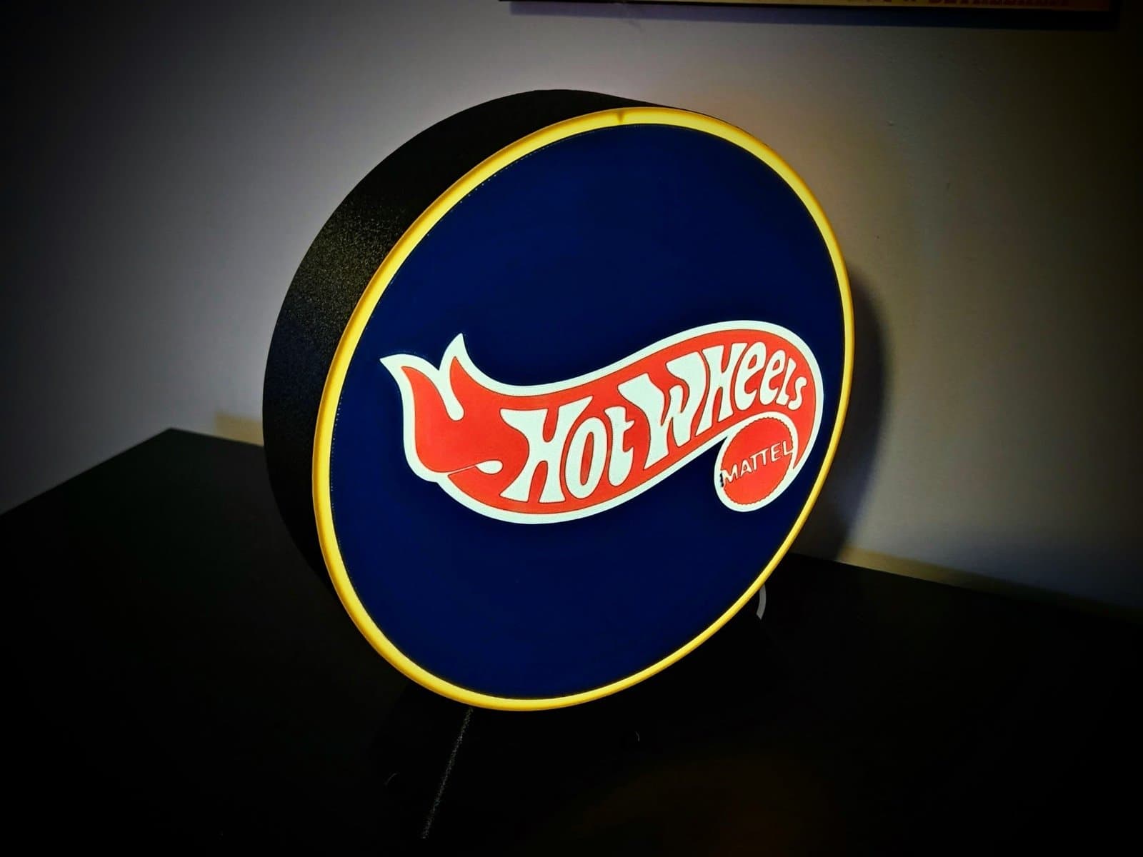 Hot Wheels LED light box! Great for a desk, shelf or nightstand! - Image 1