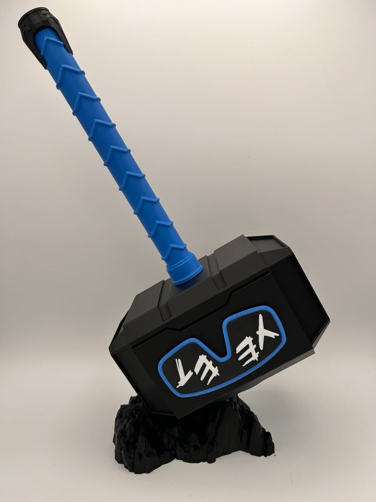 Jey Uso YEET WWE Thor inspired hammer and rock stand! Unique fan item - Thumbnail 2