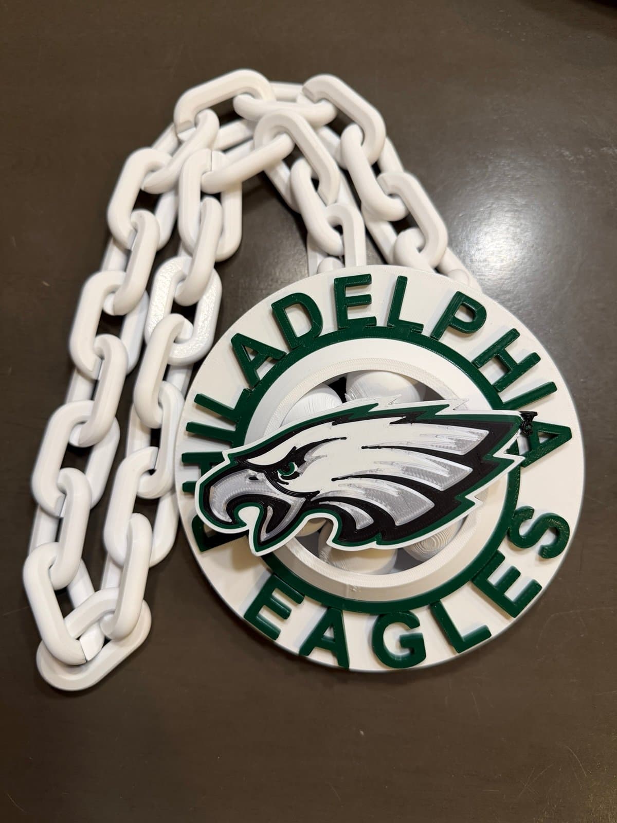 Philadelphia Eagles spinning hype fan chain necklace - Thumbnail 2