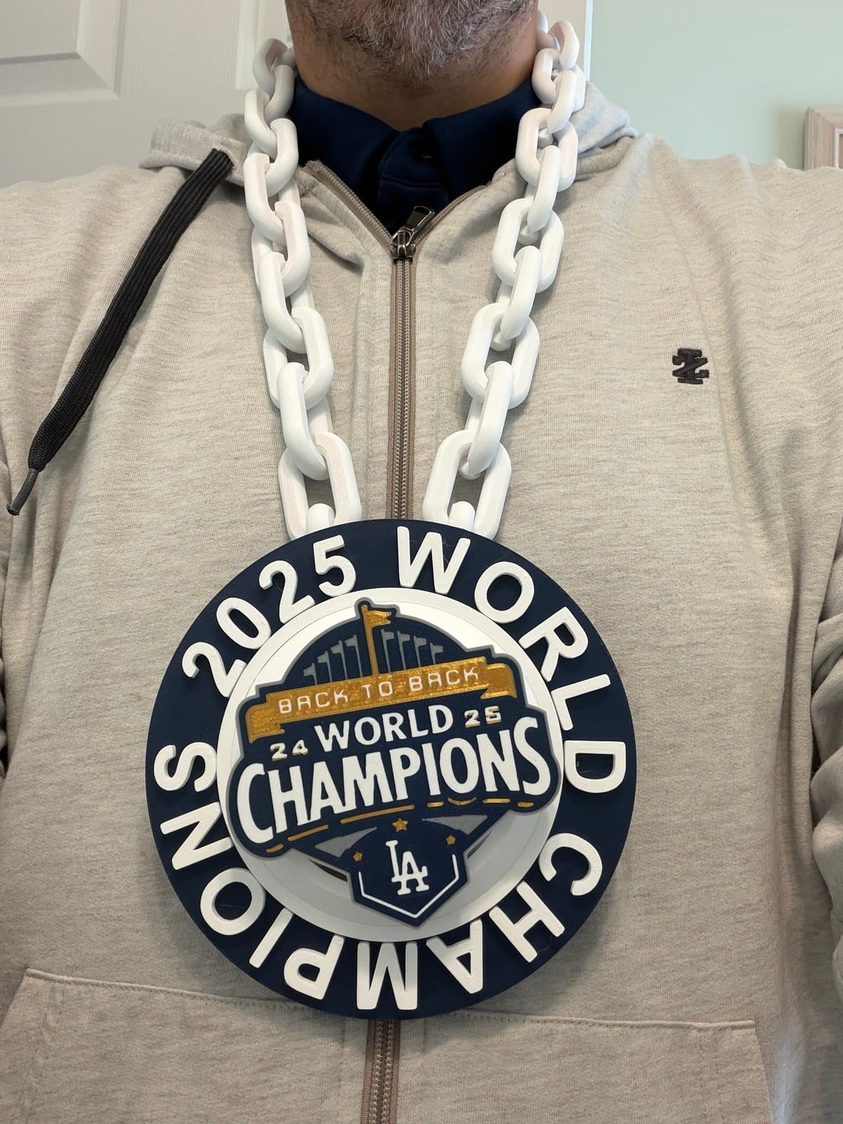 Los Angeles Dodgers world championship spinning chain! - Thumbnail 2