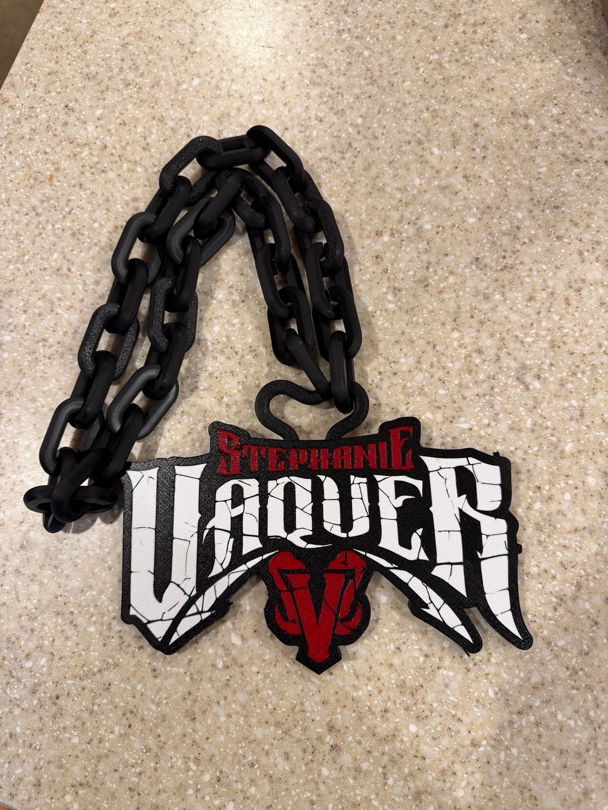 Stephanie Vaquer - WWE - extra large hype fan chain necklace! - Thumbnail 2