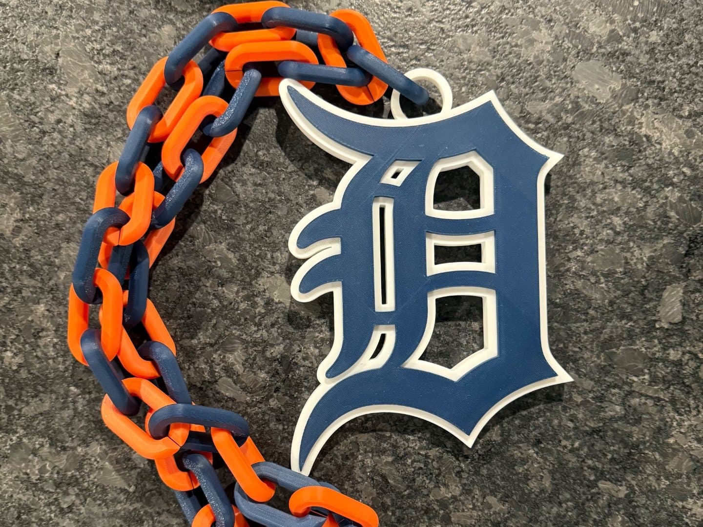 Detroit Tigers hype fan chain necklace! Unique fan item