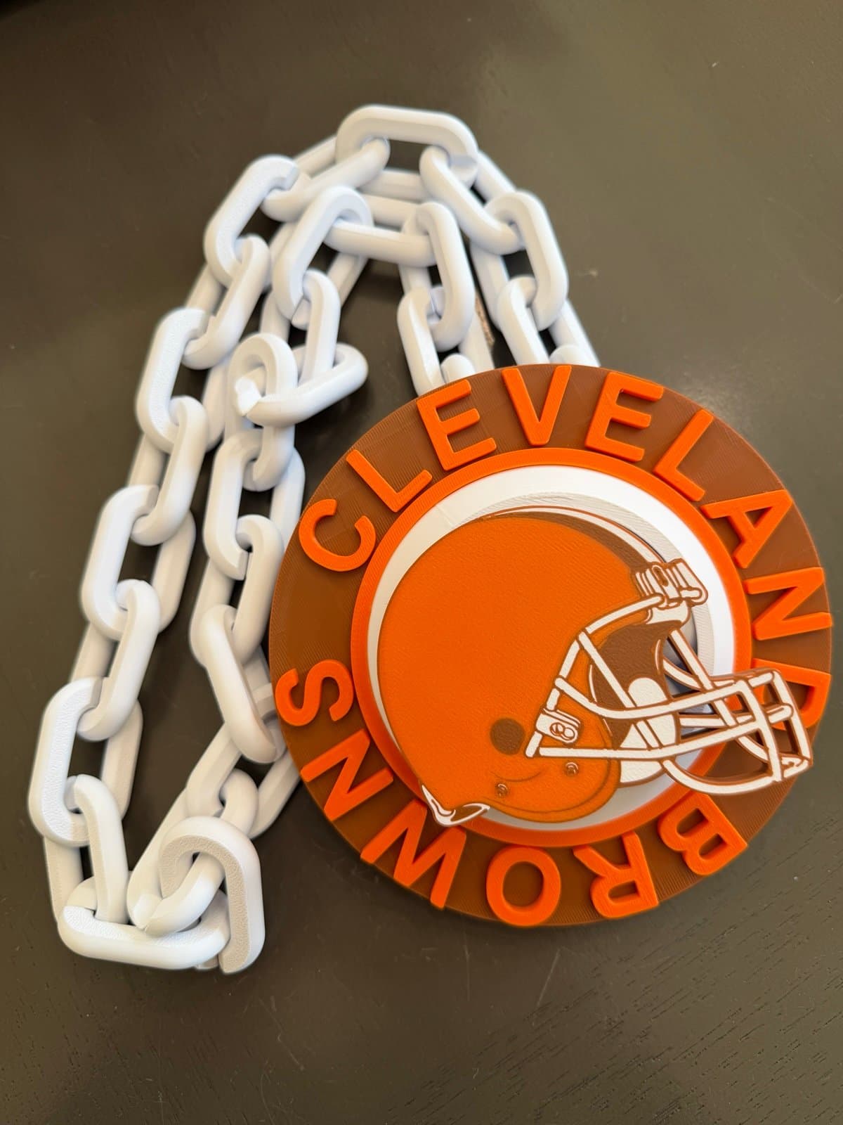 Cleveland Browns spinning hype fan chain necklace! Unique fan item!