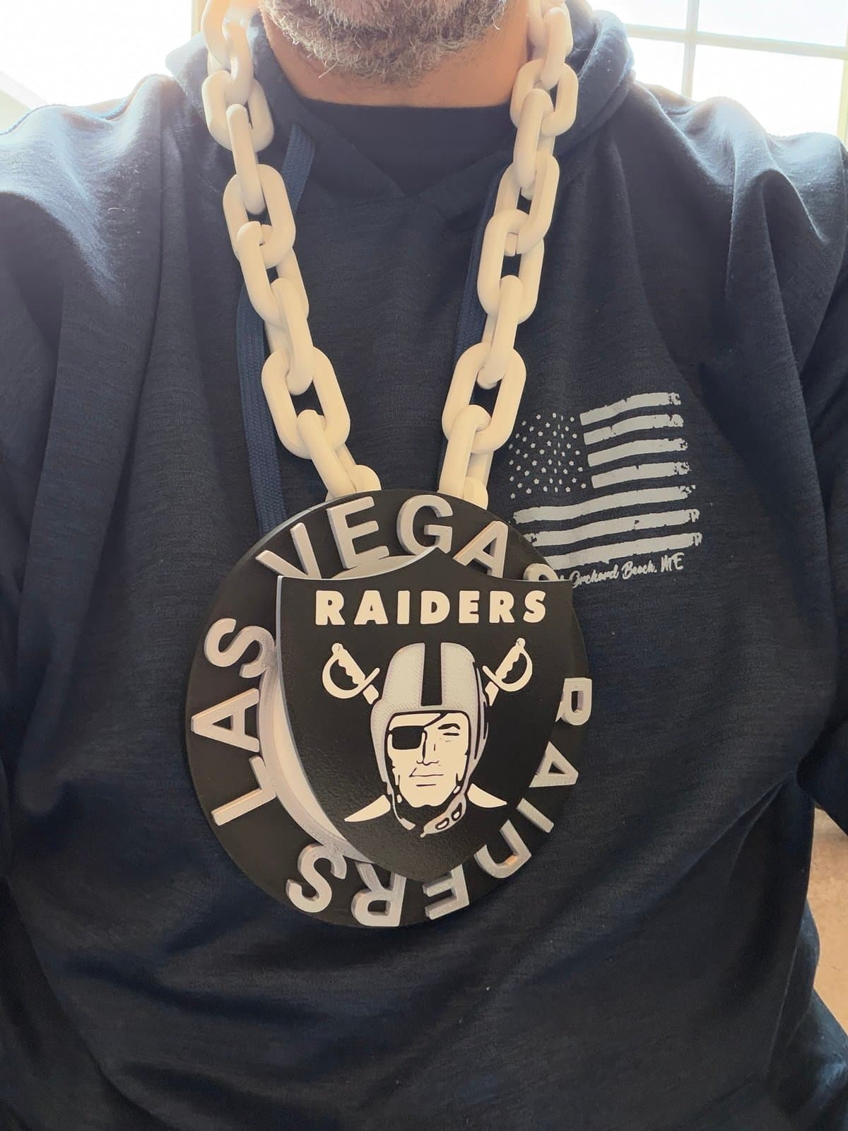 Las Vegas Raiders spinning hype fan chain necklace